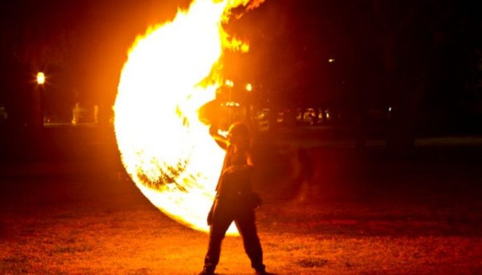 Fire-Twirling (1)